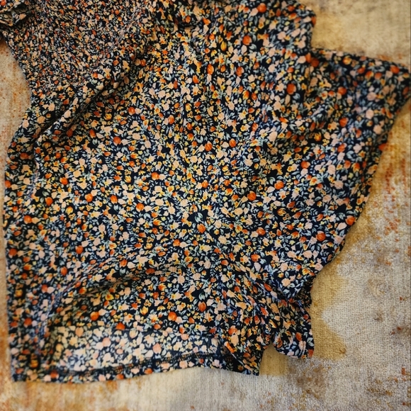 Lily Rose Smocked Body Floral Romper - Picture 7 of 10